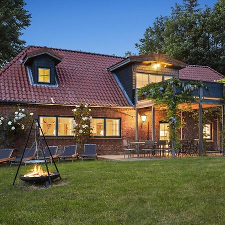 Ferienhaus "Altes Backhaus" - Gut Kletkamp Εξωτερικό φωτογραφία